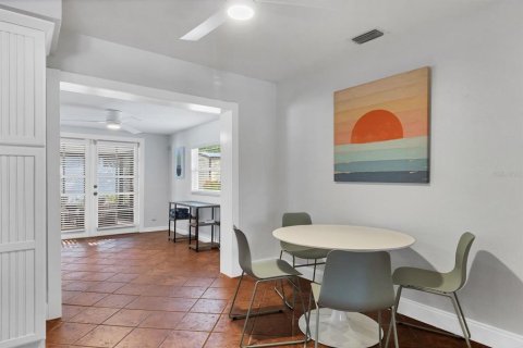 Casa en alquiler en Sarasota, Florida, 4 dormitorios, 163.51 m2 № 1842238 - foto 14