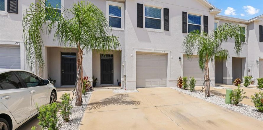 Townhouse in Apollo Beach, Florida 3 bedrooms, 151.8 sq.m. № 1854193