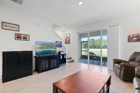 Townhouse in Apollo Beach, Florida 3 bedrooms, 151.8 sq.m. № 1854193 - photo 14