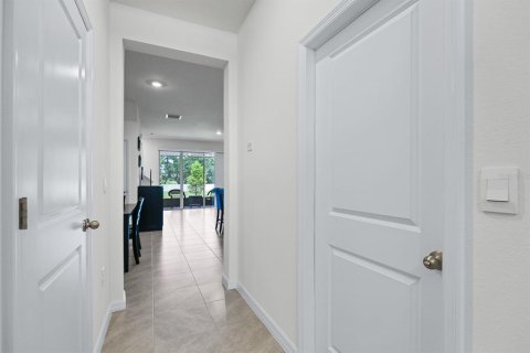 Townhouse in Apollo Beach, Florida 3 bedrooms, 151.8 sq.m. № 1854193 - photo 4