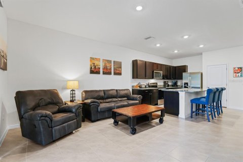 Townhouse in Apollo Beach, Florida 3 bedrooms, 151.8 sq.m. № 1854193 - photo 15