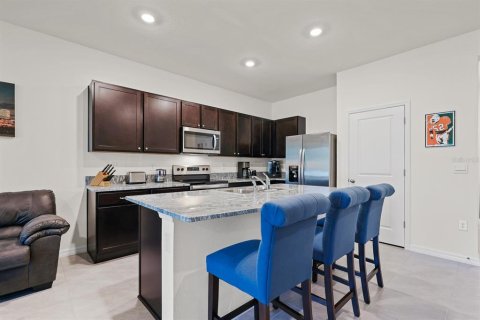 Townhouse in Apollo Beach, Florida 3 bedrooms, 151.8 sq.m. № 1854193 - photo 10