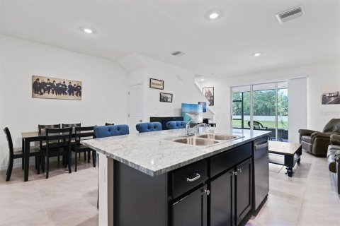 Townhouse in Apollo Beach, Florida 3 bedrooms, 151.8 sq.m. № 1854193 - photo 6