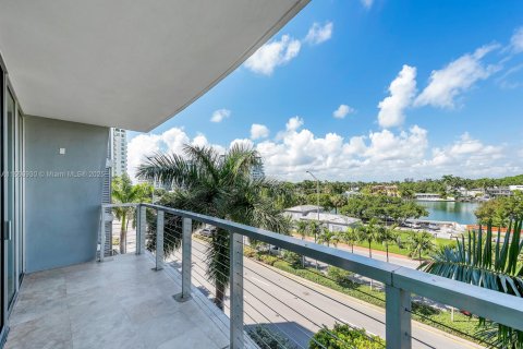 Condominio en venta en Miami Beach, Florida, 2 dormitorios, 99.59 m2 № 1860464 - foto 6