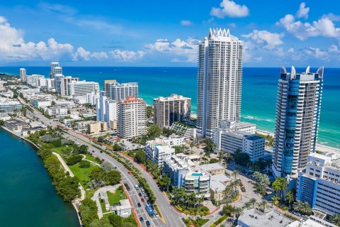 Condominio en venta en Miami Beach, Florida, 2 dormitorios, 99.59 m2 № 1860464 - foto 9
