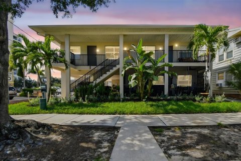 Condo in Saint Petersburg, Florida, 2 bedrooms  № 2148659