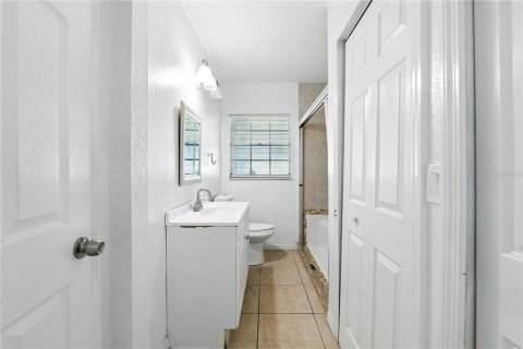 Casa en venta en Tampa, Florida, 4 dormitorios, 156.08 m2 № 1913341 - foto 23