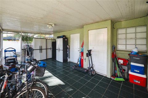 Casa en venta en Tampa, Florida, 4 dormitorios, 156.08 m2 № 1913341 - foto 26