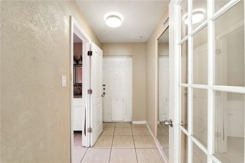 Casa en venta en Tampa, Florida, 4 dormitorios, 156.08 m2 № 1913341 - foto 15