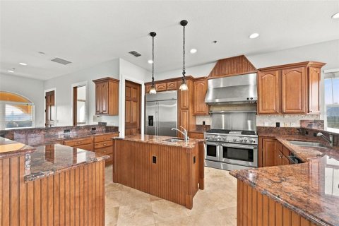 Villa ou maison à louer à Port Richey, Floride: 4 chambres, 392.23 m2 № 2416872 - photo 17