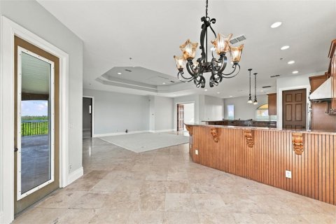 Villa ou maison à louer à Port Richey, Floride: 4 chambres, 392.23 m2 № 2416872 - photo 23