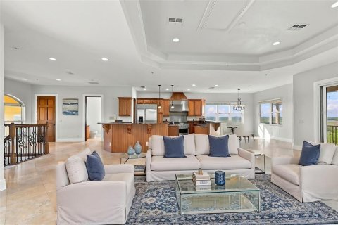 Villa ou maison à louer à Port Richey, Floride: 4 chambres, 392.23 m2 № 2416872 - photo 14