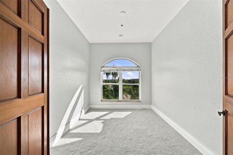 Villa ou maison à louer à Port Richey, Floride: 4 chambres, 392.23 m2 № 2416872 - photo 24
