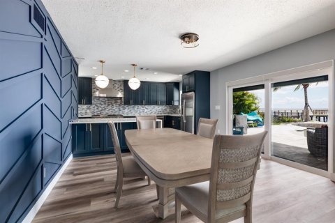 Casa en venta en Saint Petersburg, Florida, 3 dormitorios, 234.11 m2 № 1798255 - foto 16