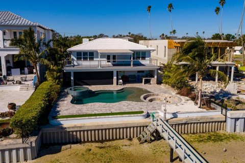 Casa en venta en Saint Petersburg, Florida, 3 dormitorios, 234.11 m2 № 1798255 - foto 30