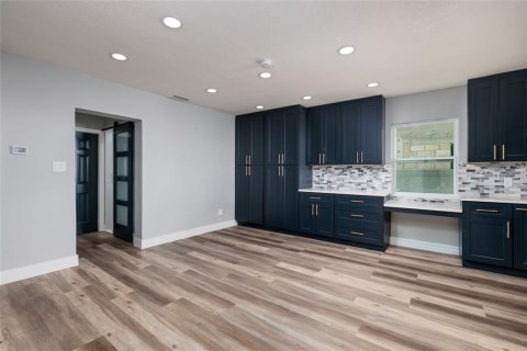 Casa en venta en Saint Petersburg, Florida, 3 dormitorios, 234.11 m2 № 1798255 - foto 10