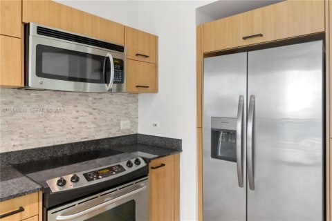 Copropriété à vendre à Miami, Floride: 2 chambres, 85.47 m2 № 2060800 - photo 10