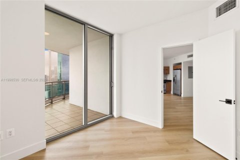 Copropriété à vendre à Miami, Floride: 2 chambres, 85.47 m2 № 2060800 - photo 18