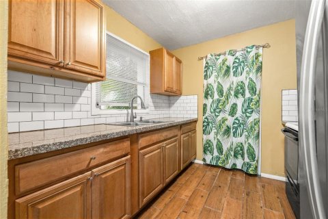 Villa ou maison à vendre à Largo, Floride: 5 chambres, 134.89 m2 № 1572126 - photo 6