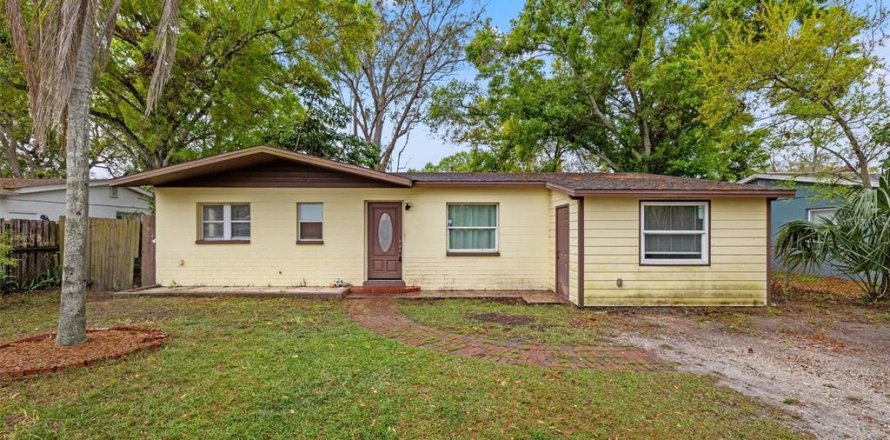 Villa ou maison à Largo, Floride 5 chambres, 134.89 m2 № 1572126