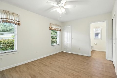 House in Crystal River, Florida 2 bedrooms, 96.99 sq.m. № 1917969 - photo 4