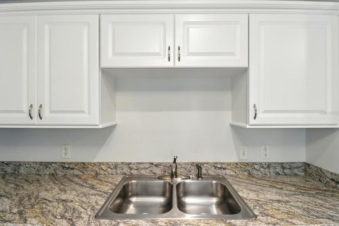 House in Crystal River, Florida 2 bedrooms, 96.99 sq.m. № 1917969 - photo 19