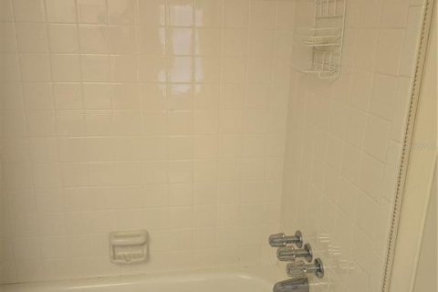 Condo in Bradenton, Florida, 2 bedrooms  № 1546036 - photo 13