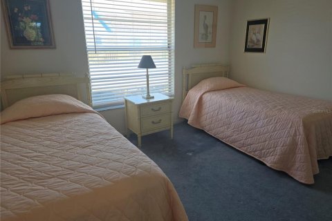 Condo in Bradenton, Florida, 2 bedrooms  № 1546036 - photo 11