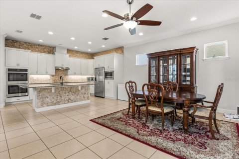 Casa en venta en Orlando, Florida, 5 dormitorios, 379.23 m2 № 2157443 - foto 14