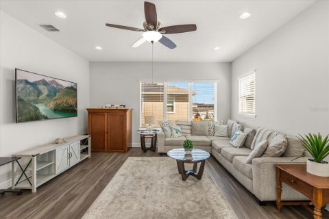 Casa en venta en Orlando, Florida, 5 dormitorios, 379.23 m2 № 2157443 - foto 19