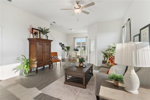 Townhouse in Dundee, Florida 3 bedrooms, 168.8 sq.m. № 1899282 - photo 4