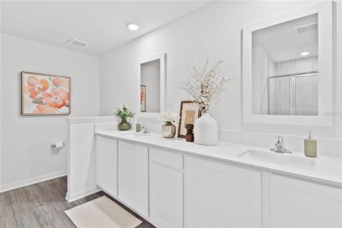Townhouse in Dundee, Florida 3 bedrooms, 168.8 sq.m. № 1899282 - photo 22