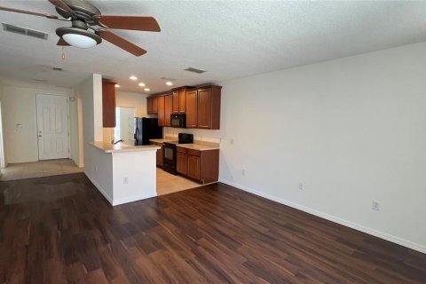 Townhouse in Kissimmee, Florida 3 bedrooms, 143.07 sq.m. № 1825154 - photo 5