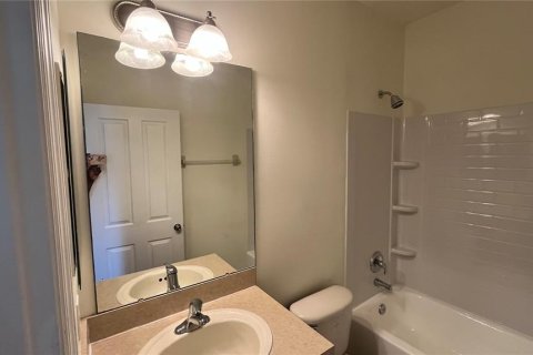 Townhouse in Kissimmee, Florida 3 bedrooms, 143.07 sq.m. № 1825154 - photo 16