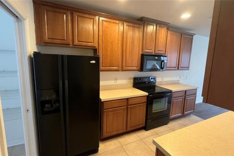 Townhouse in Kissimmee, Florida 3 bedrooms, 143.07 sq.m. № 1825154 - photo 11