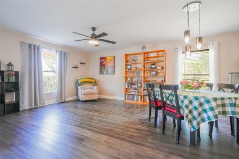 Villa ou maison à vendre à Davenport, Floride: 4 chambres, 278.43 m2 № 2148250 - photo 4