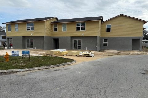 Adosado en venta en Lakeland, Florida, 3 dormitorios, 131.36 m2 № 1552873 - foto 1