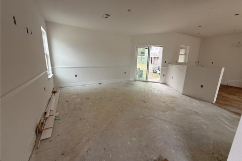 Adosado en venta en Lakeland, Florida, 3 dormitorios, 131.36 m2 № 1552873 - foto 2