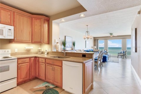 Condominio en venta en North Redington Beach, Florida, 3 dormitorios, 144.93 m2 № 1849579 - foto 9