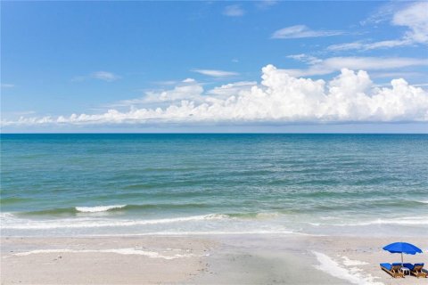 Condominio en venta en North Redington Beach, Florida, 3 dormitorios, 144.93 m2 № 1849579 - foto 1