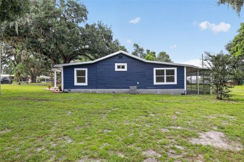 House in Zephyrhills, Florida 2 bedrooms, 80.27 sq.m. № 2279726 - photo 25
