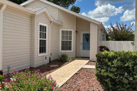 Villa ou maison à vendre à Leesburg, Floride: 2 chambres, 132.29 m2 № 1899887 - photo 2