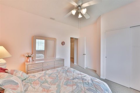 Condo in Sun City Center, Florida, 2 bedrooms  № 2098443 - photo 26
