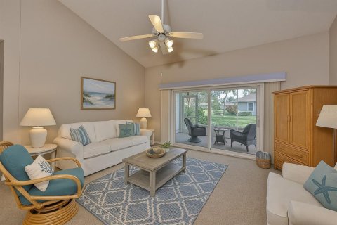 Condo in Sun City Center, Florida, 2 bedrooms  № 2098443 - photo 15