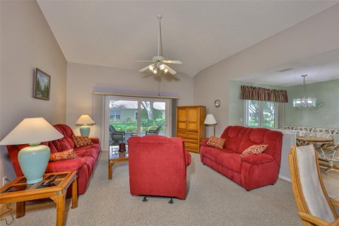 Condo in Sun City Center, Florida, 2 bedrooms  № 2098443 - photo 17