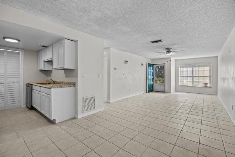 Condo in Casselberry, Florida, 1 bedroom  № 1536173 - photo 8
