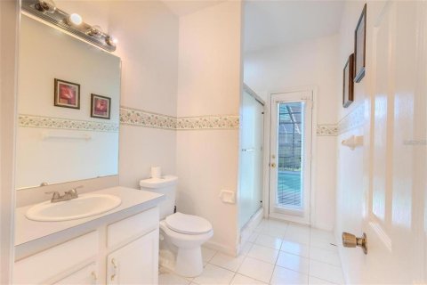 House in Davenport, Florida 5 bedrooms, 201.23 sq.m. № 2122629 - photo 11