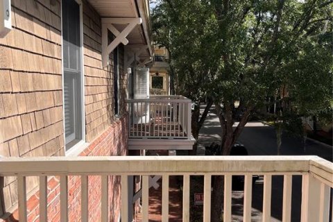 Condo in Gainesville, Florida, 3 bedrooms  № 1837607 - photo 5