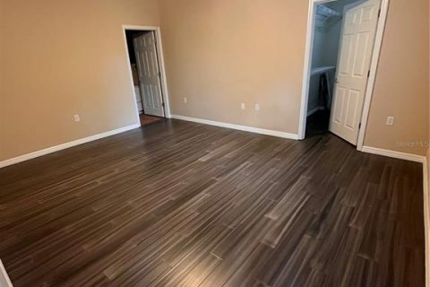 Condo in Gainesville, Florida, 3 bedrooms  № 1837607 - photo 4