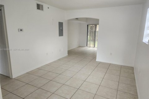 Townhouse in Cutler Bay, Florida 3 bedrooms, 94.57 sq.m. № 1993255 - photo 5